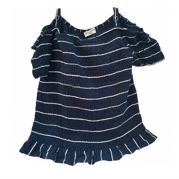2 Ambercrombie Kids summer tops - Picture 8 of 10